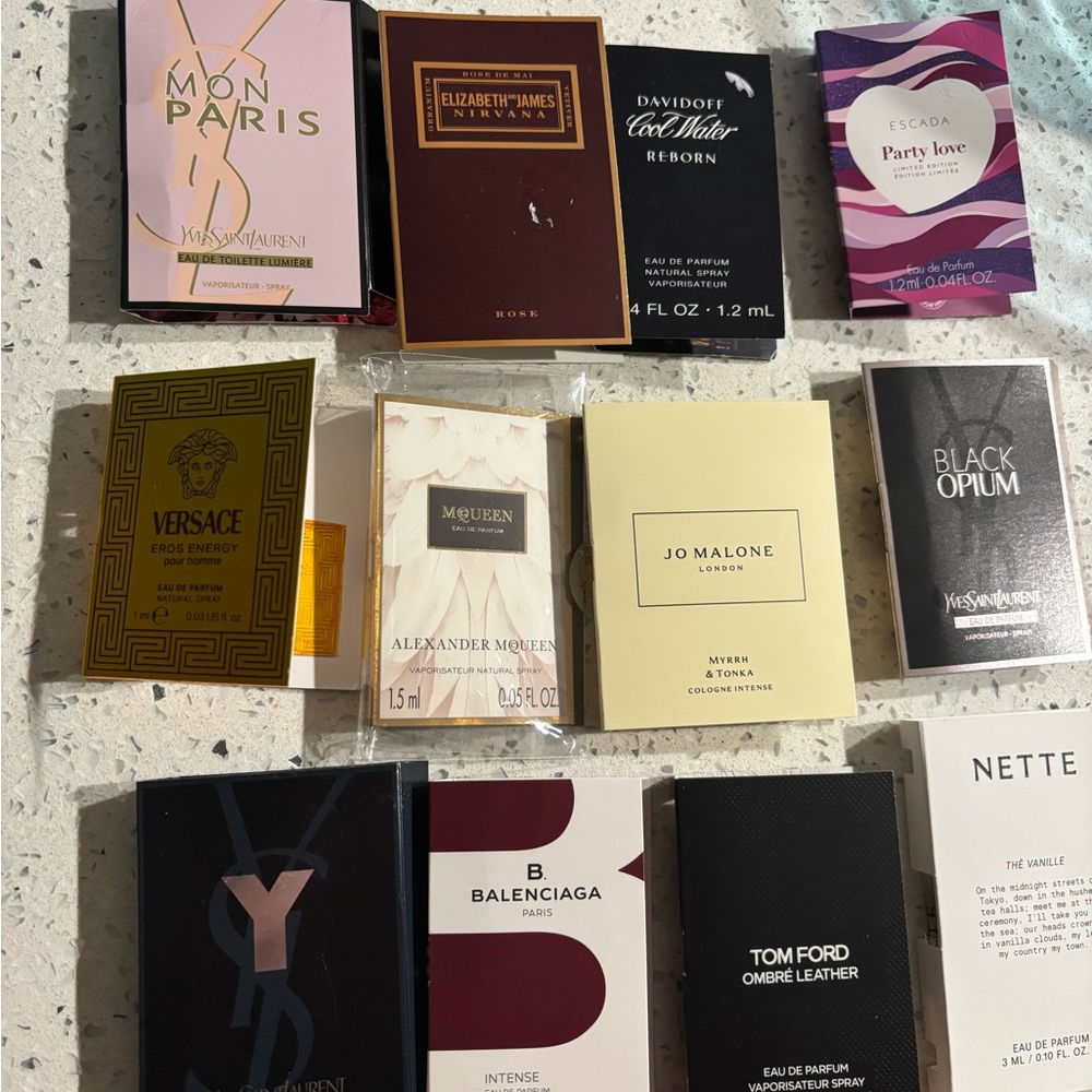 Assorted Perfume Sample Lot - Picture 2 of 4